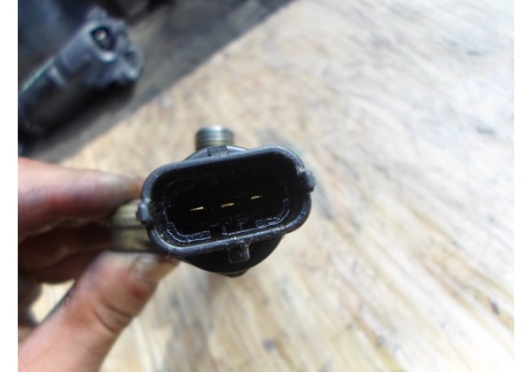 Датчик тиску подачі палива Renault Laguna II, Scenic II, Espace IV, Master II, Trafic II, Megane II, Bosch, 0281002568, 77 01 056 064